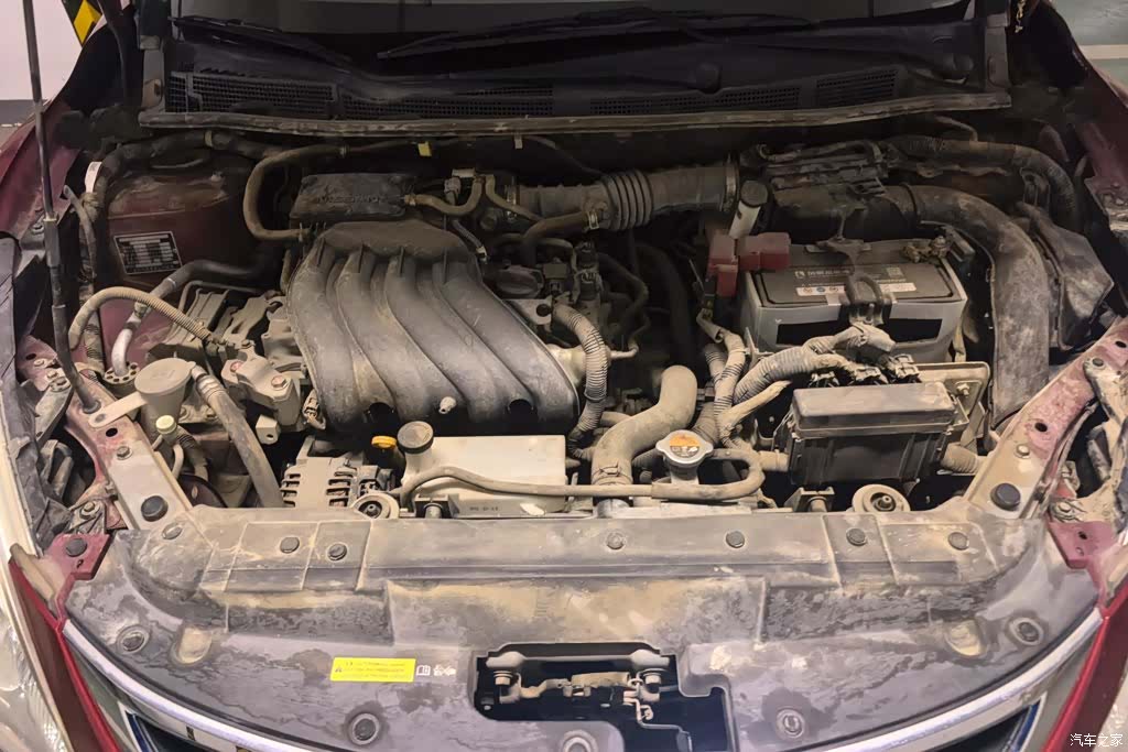 Nissan Tiida, 2012 10