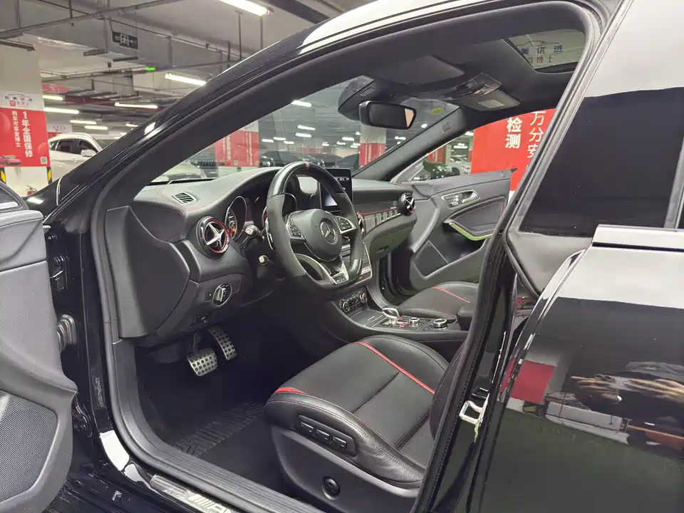 Mercedes-Benz CLA AMG