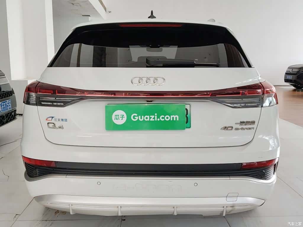 Audi Q4 e-tron, 2023 4