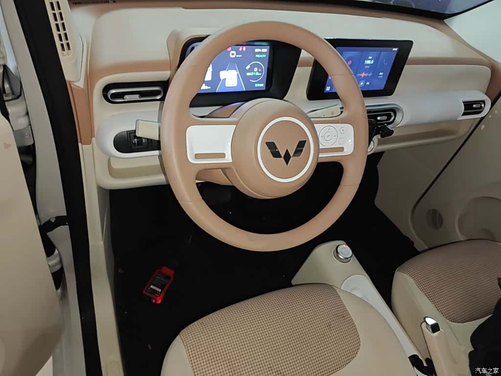 Wuling MINIEV, 2024 11