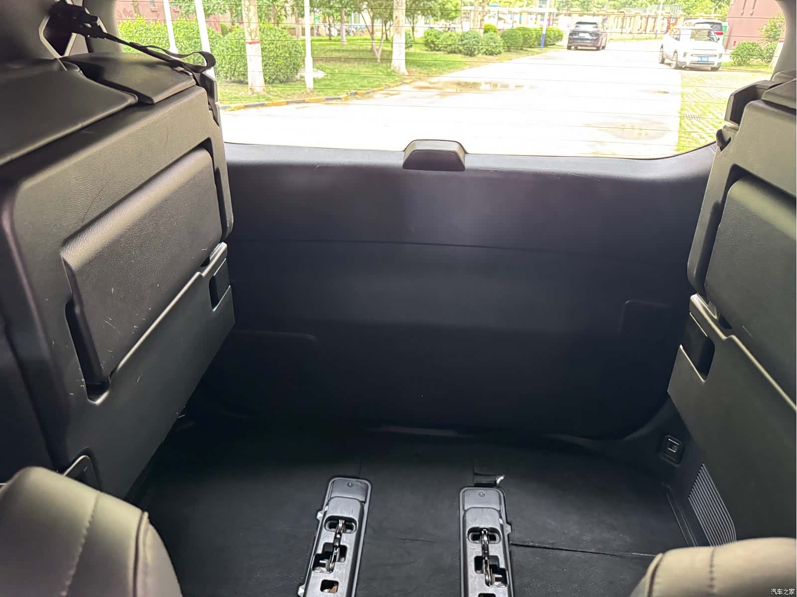 Toyota Vellfire, 2024 9