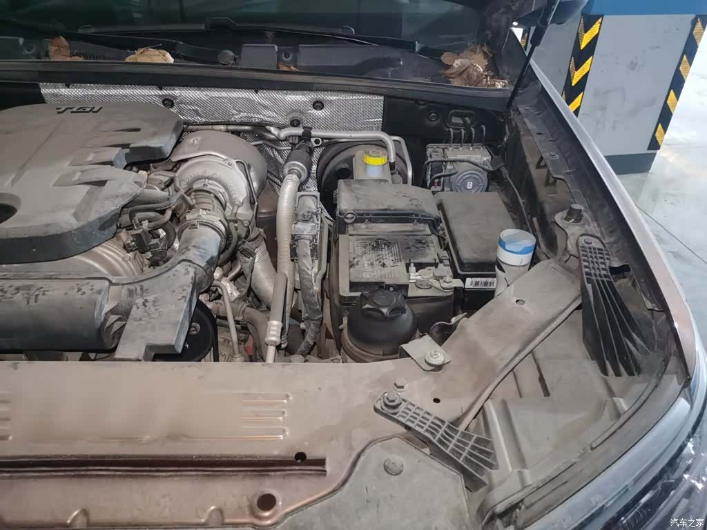 Roewe RX8, 2019 22