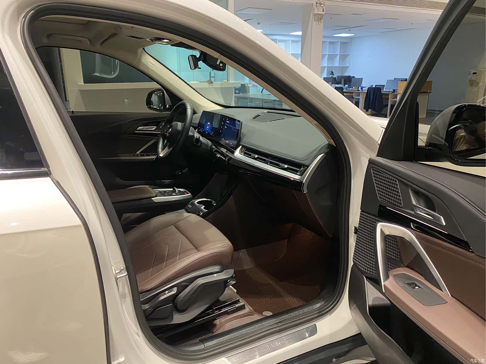 BMW X1, 2024 9