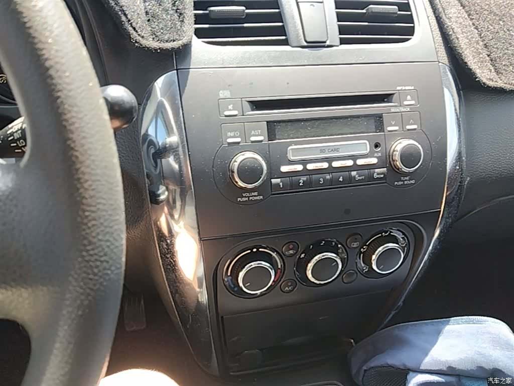 Changan SX4, 2015 13