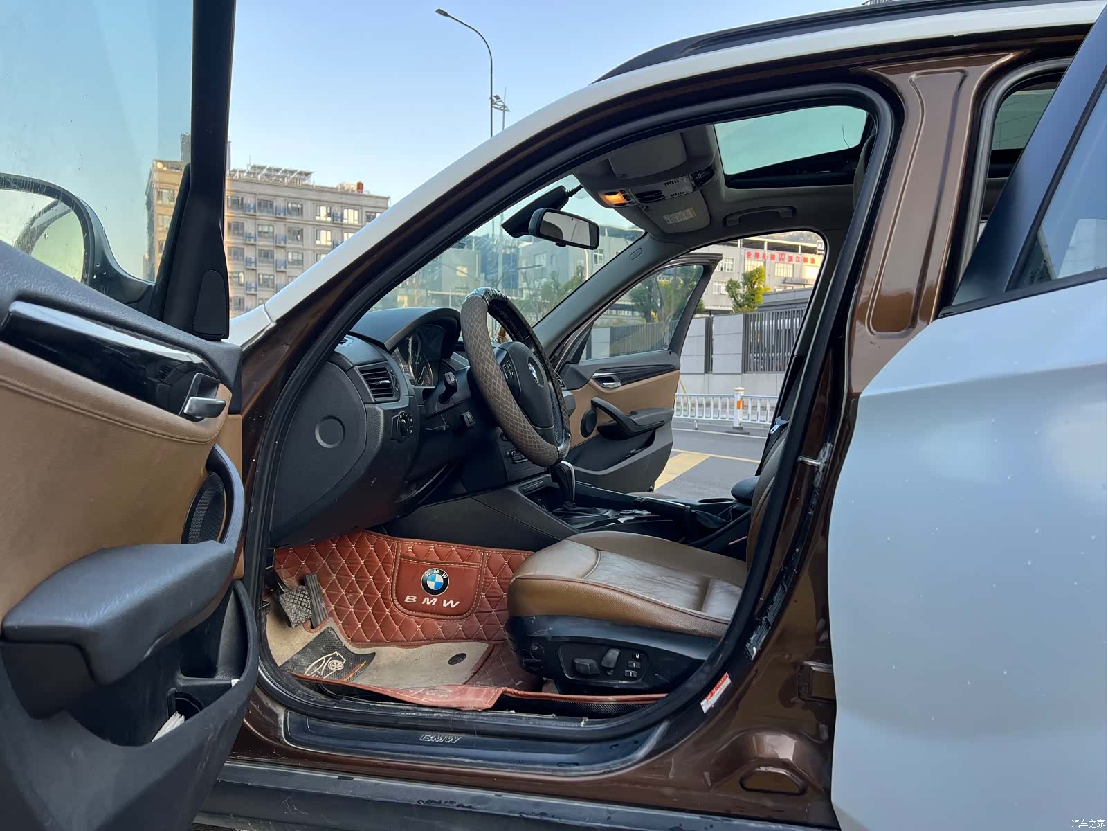 BMW X1, 2011 10