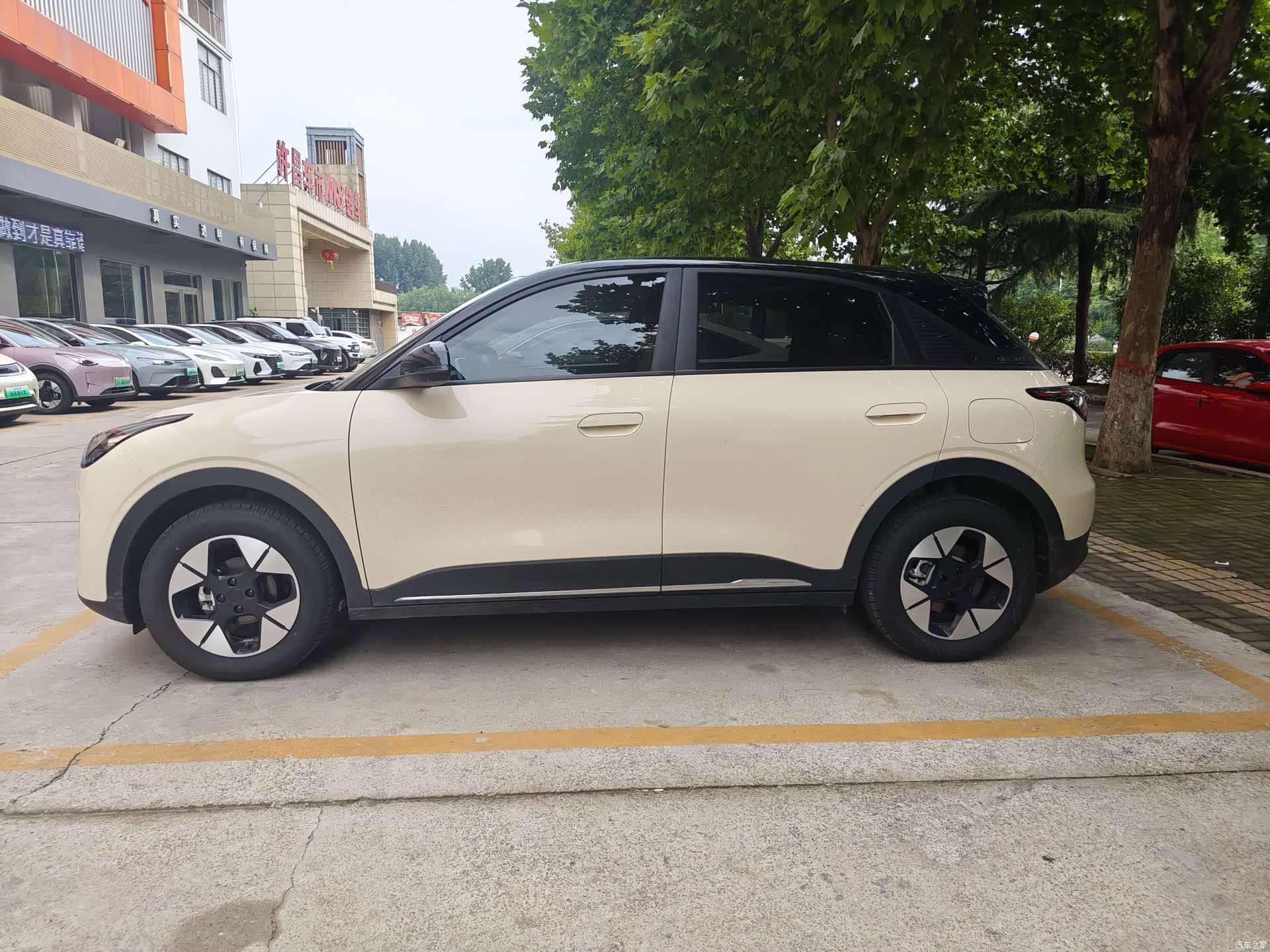 Geely Xingyuan, 2025 все фото