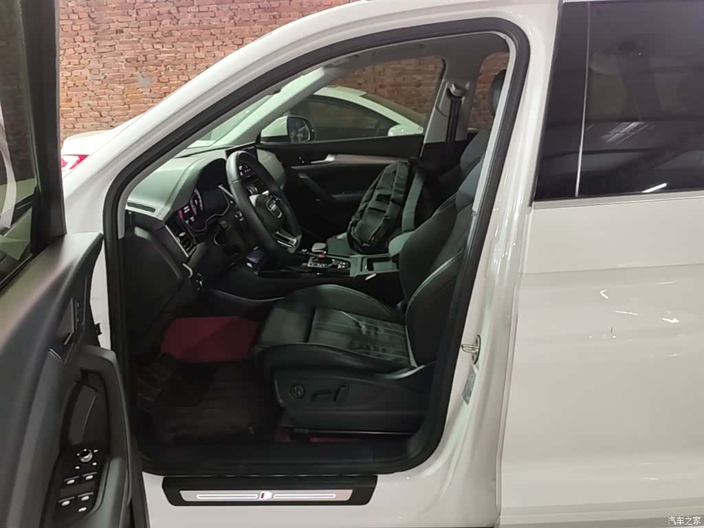 Audi Q5L, 2021 15