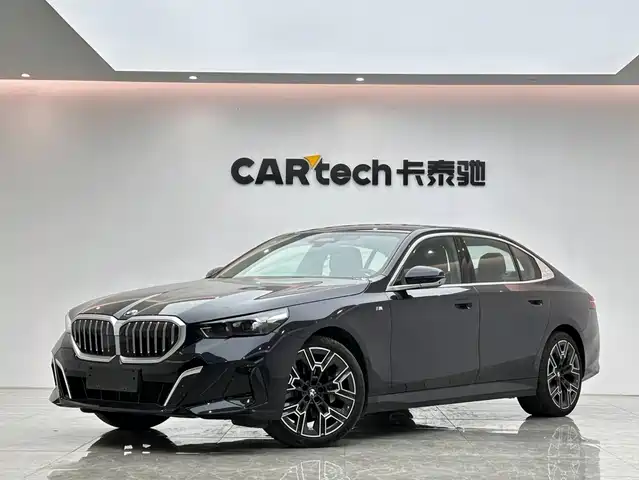 BMW 5 Series 2025 — купить из Китая под заказ