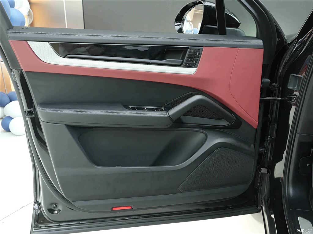Porsche Cayenne, 2025 15