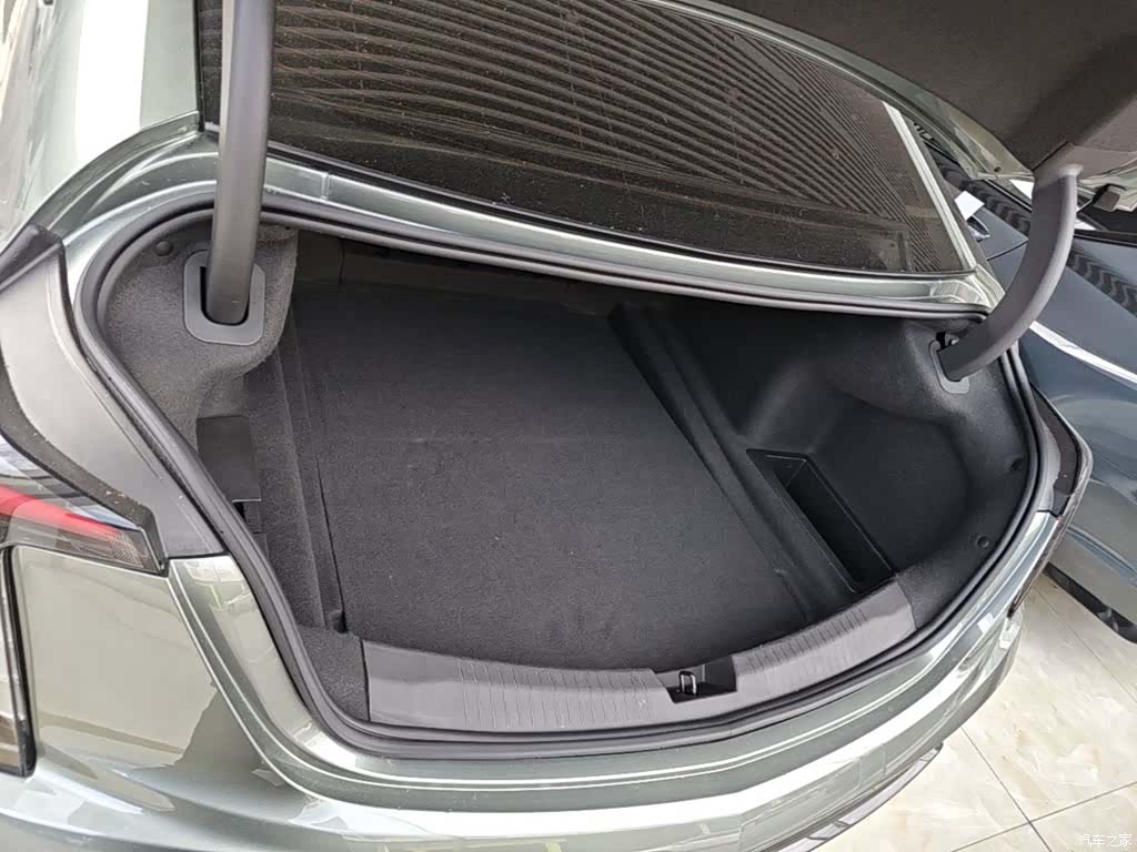 Cadillac CT5, 2024 19