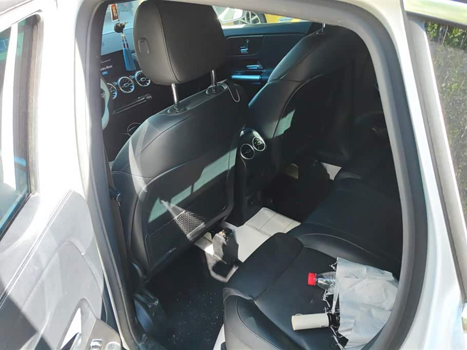 Mercedes-Benz GLA Mercedes-Benz GLA