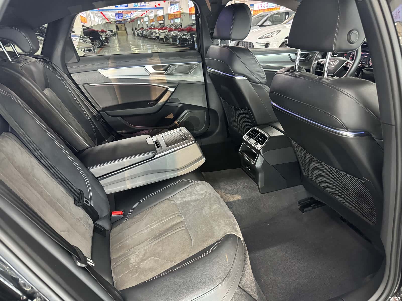 Audi A6L, 2021 9