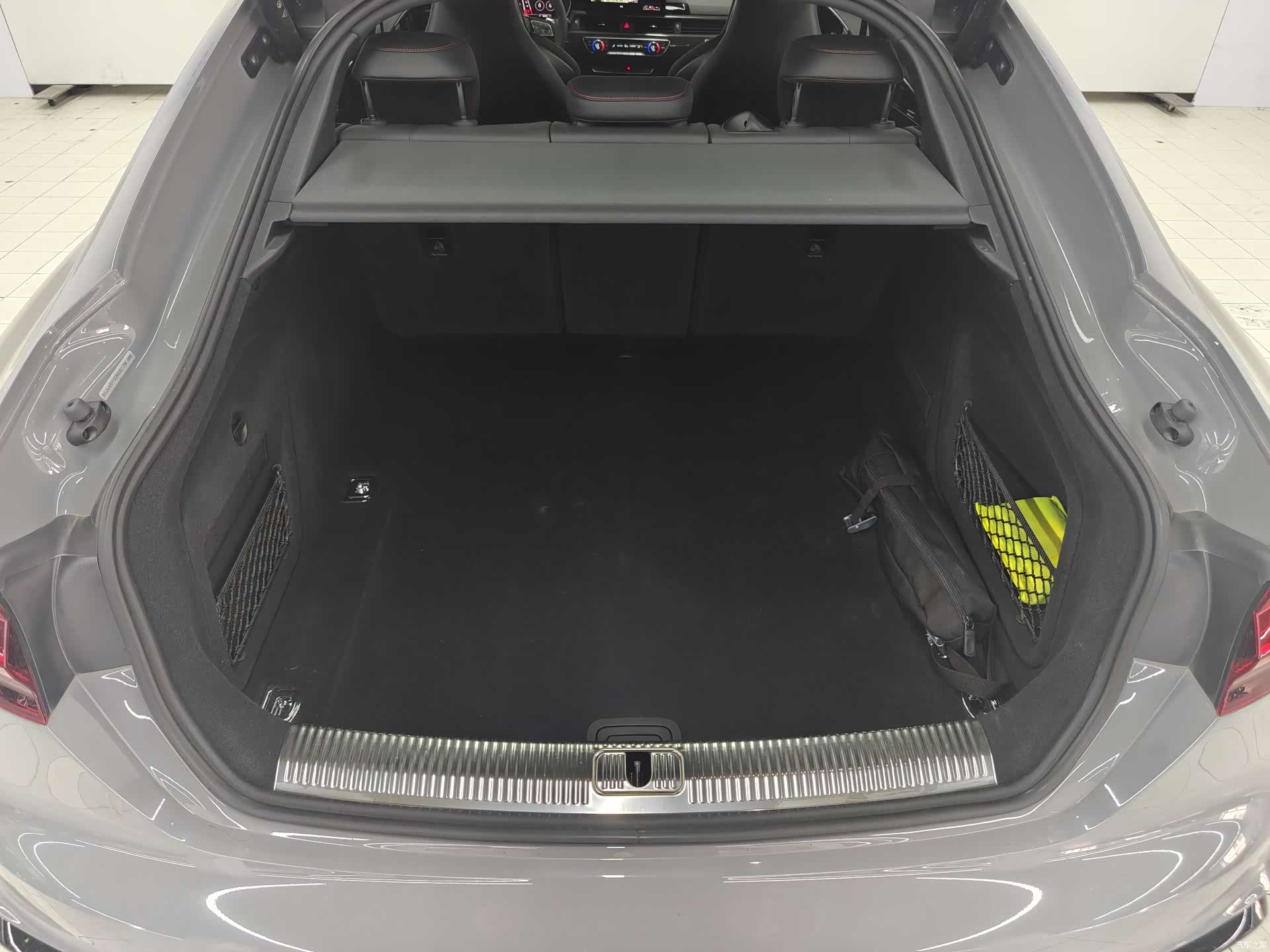 Audi RS, 2025 15
