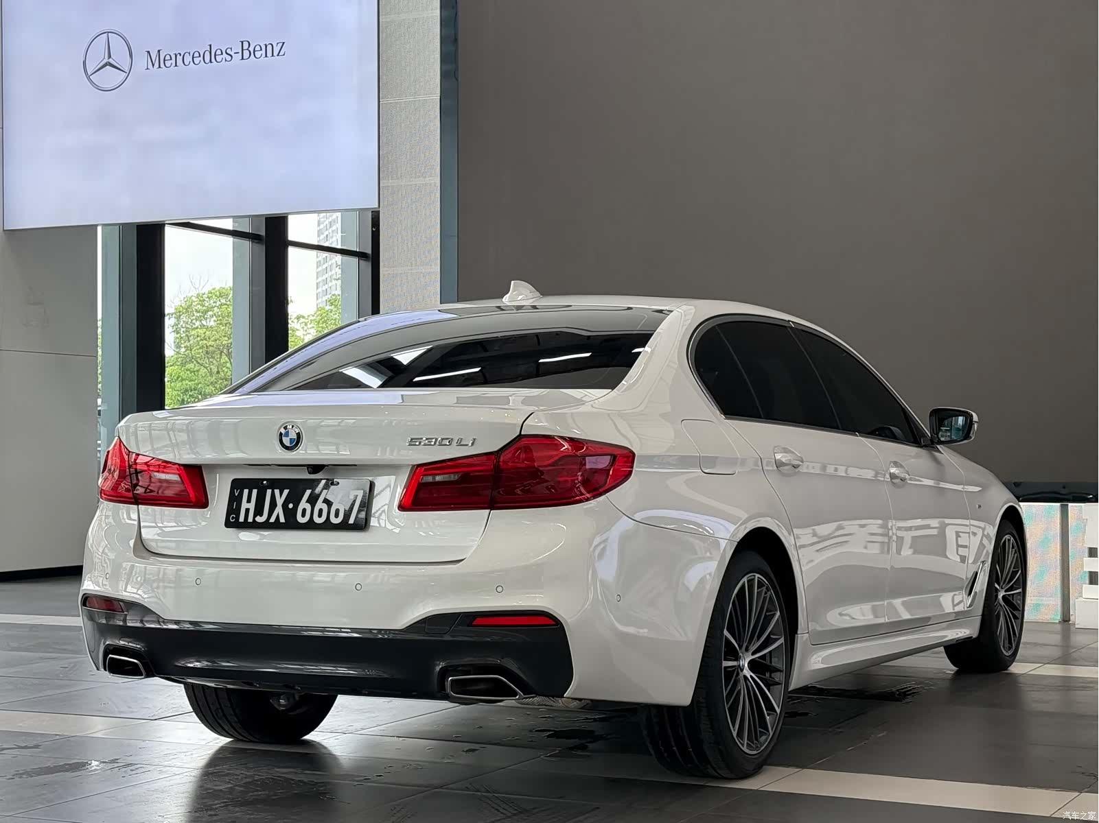 BMW 5 Series, 2019 все фото