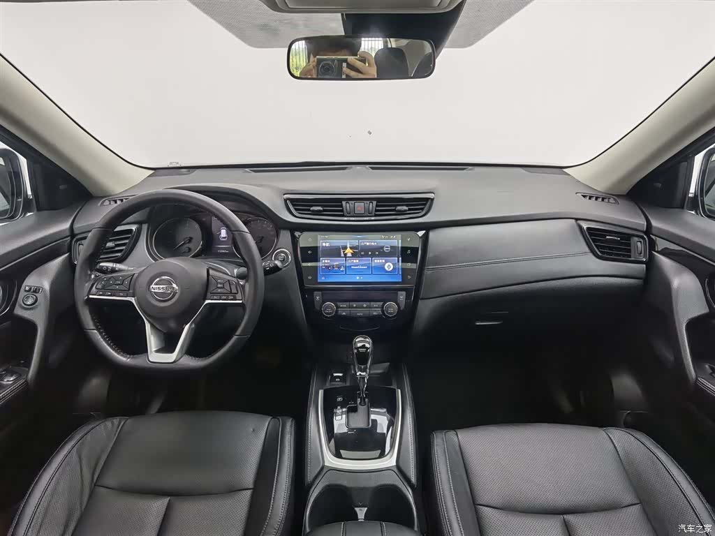 Nissan X-Trail, 2020 все фото
