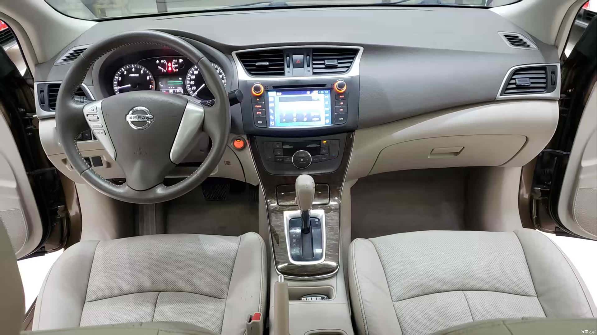 Nissan Sylphy, 2012 6