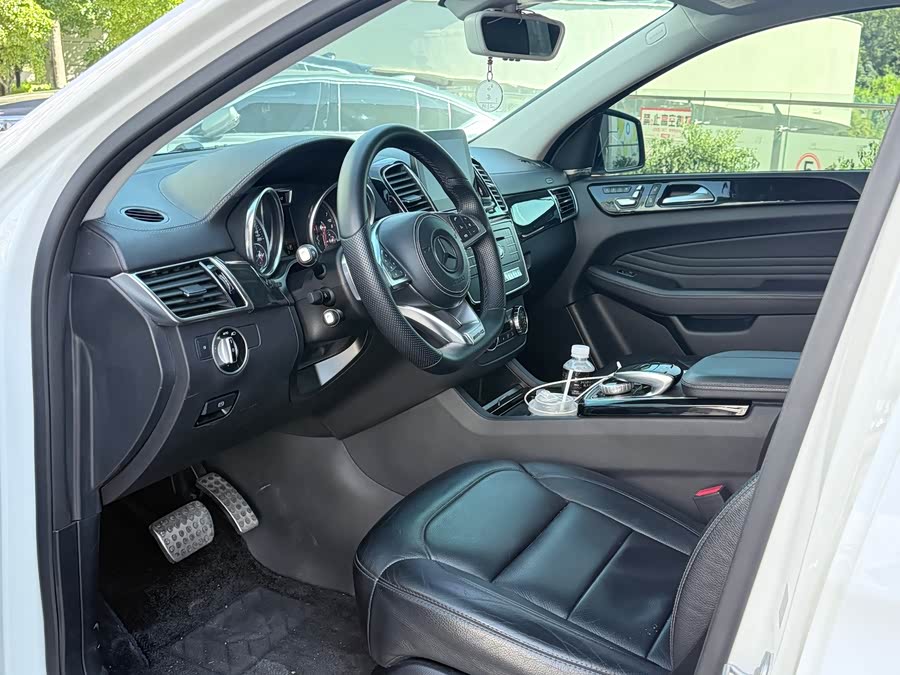 Mercedes-Benz GLE Coupe AMG 2017, фото 8