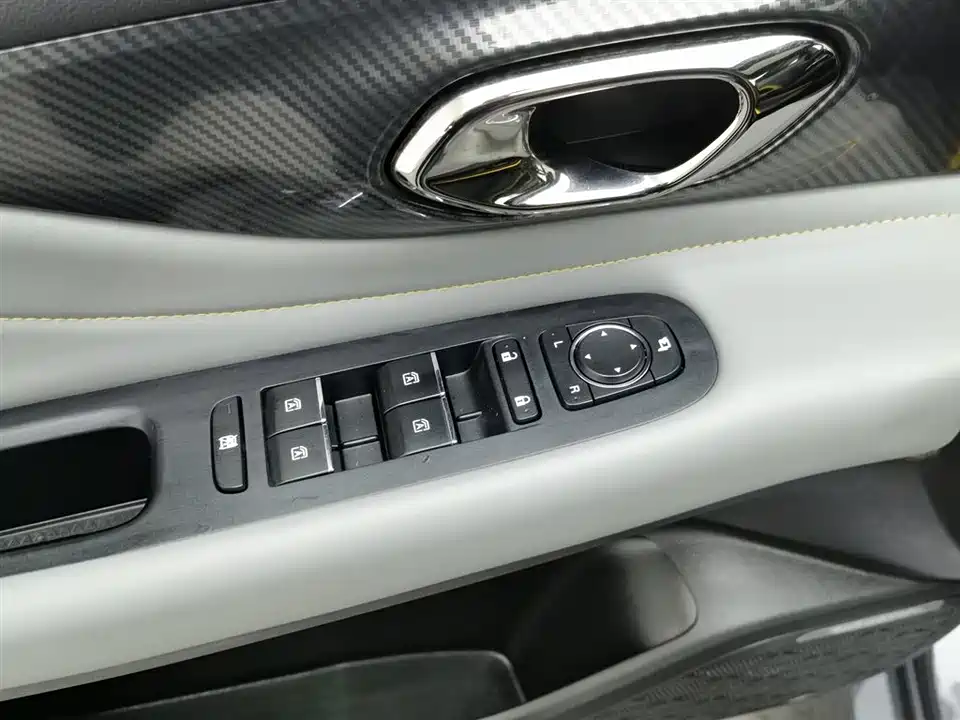 Trumpchi Shadow Leopard