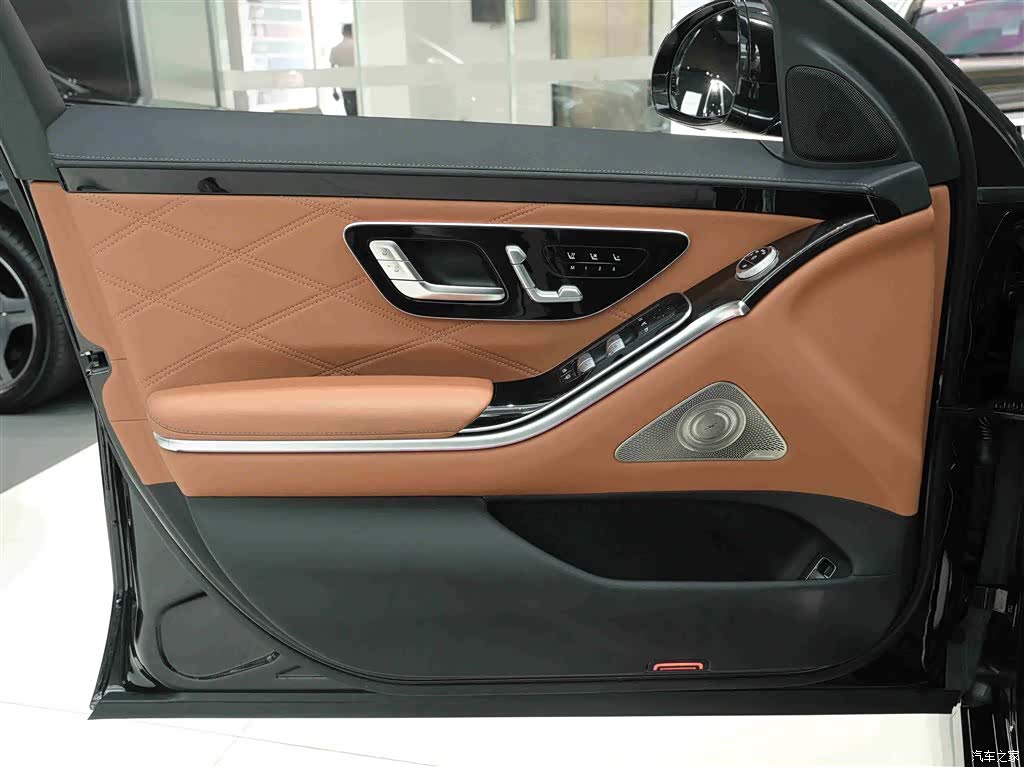 Maybach S-Class, 2023 17