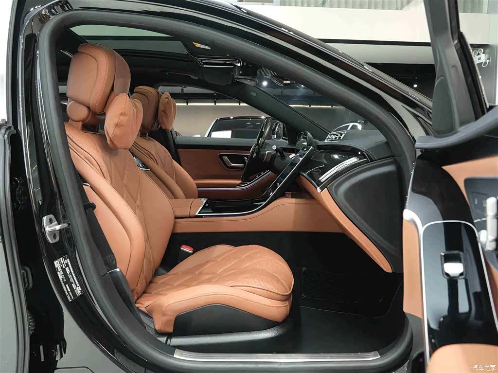 Maybach S-Class, 2023 13