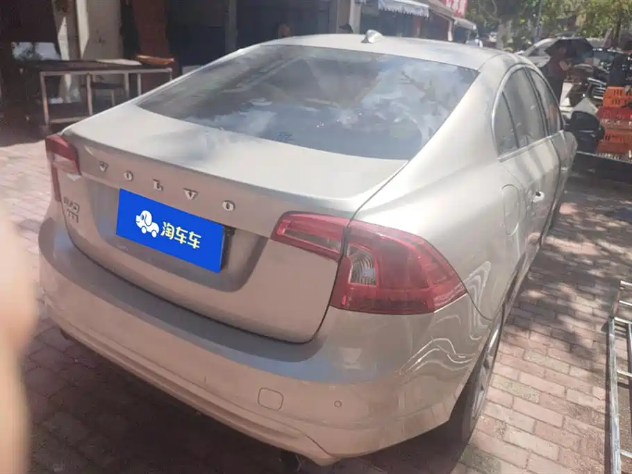 Volvo S60