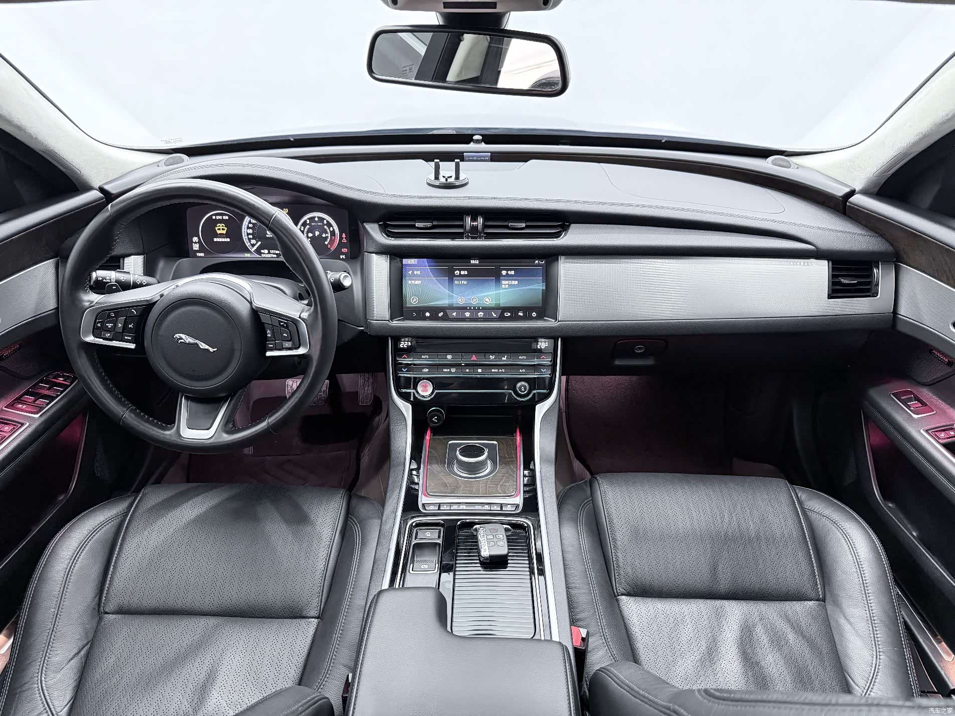 Land Rover P250, 2021 все фото