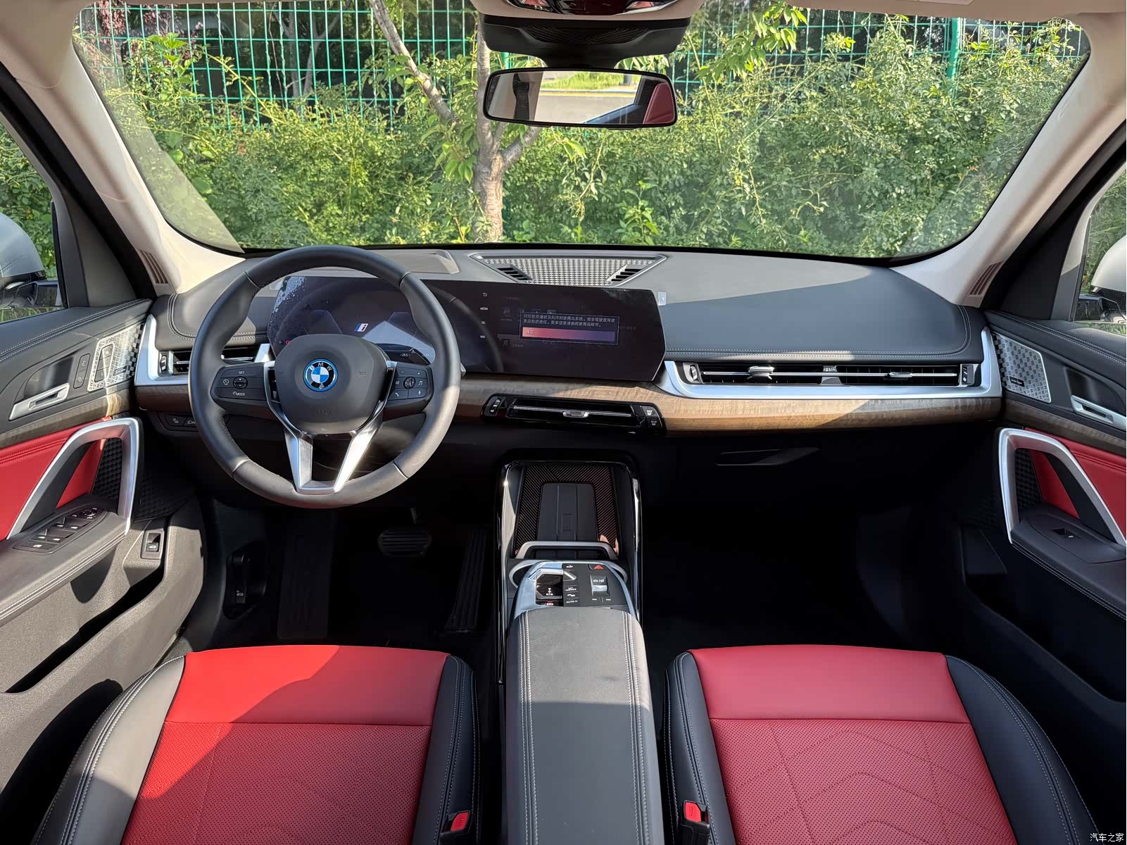BMW iX1, 2025 20