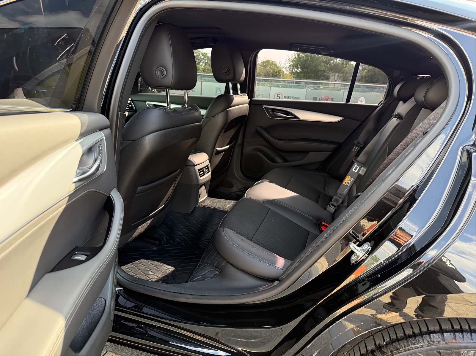 Cadillac CT5, 2022 6