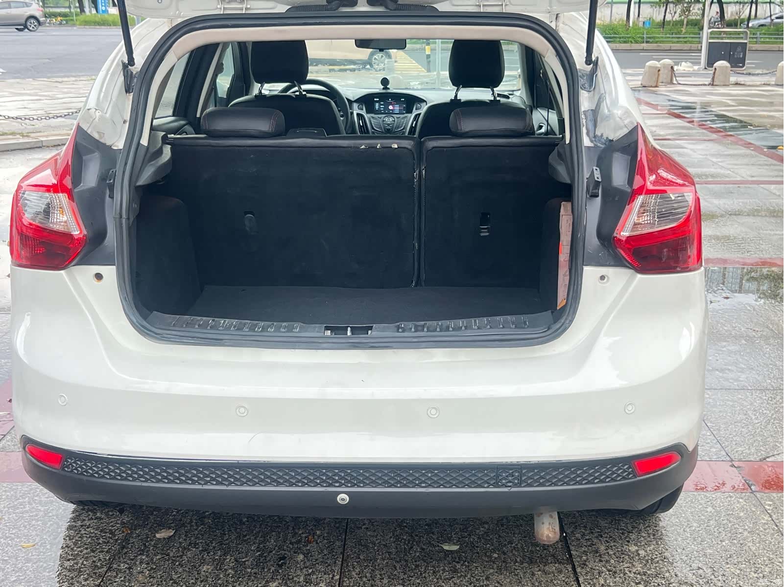 Ford Focus, 2014 12