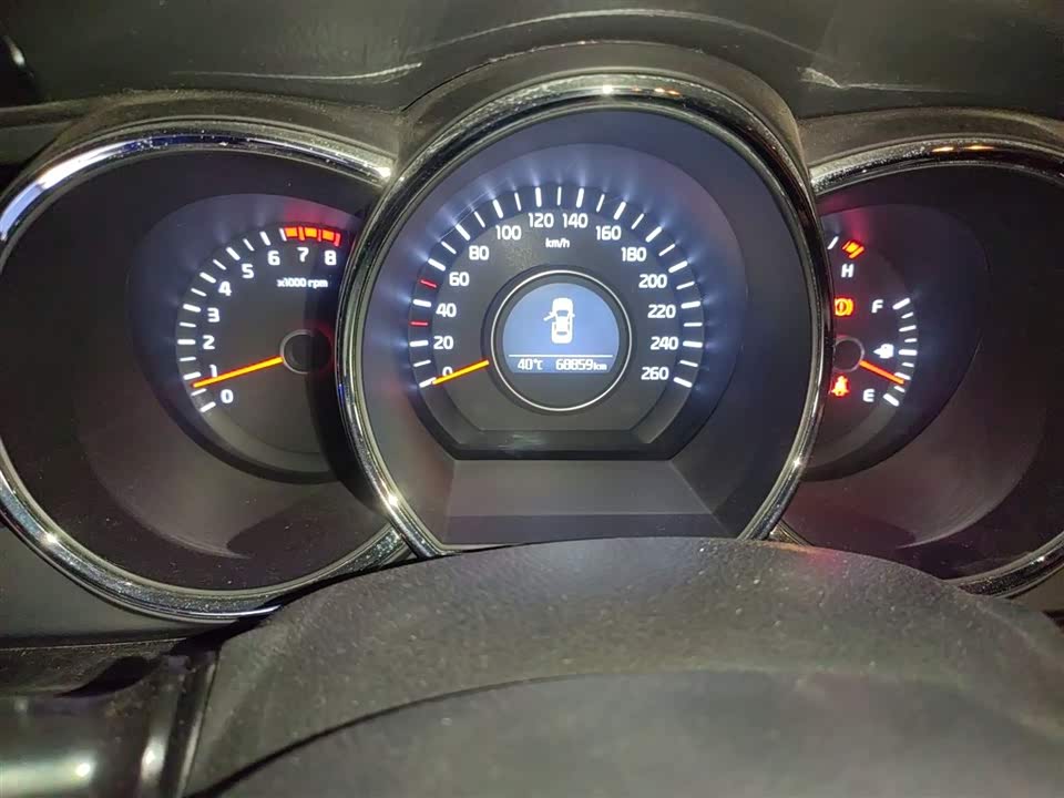 Kia K5 Kia K5