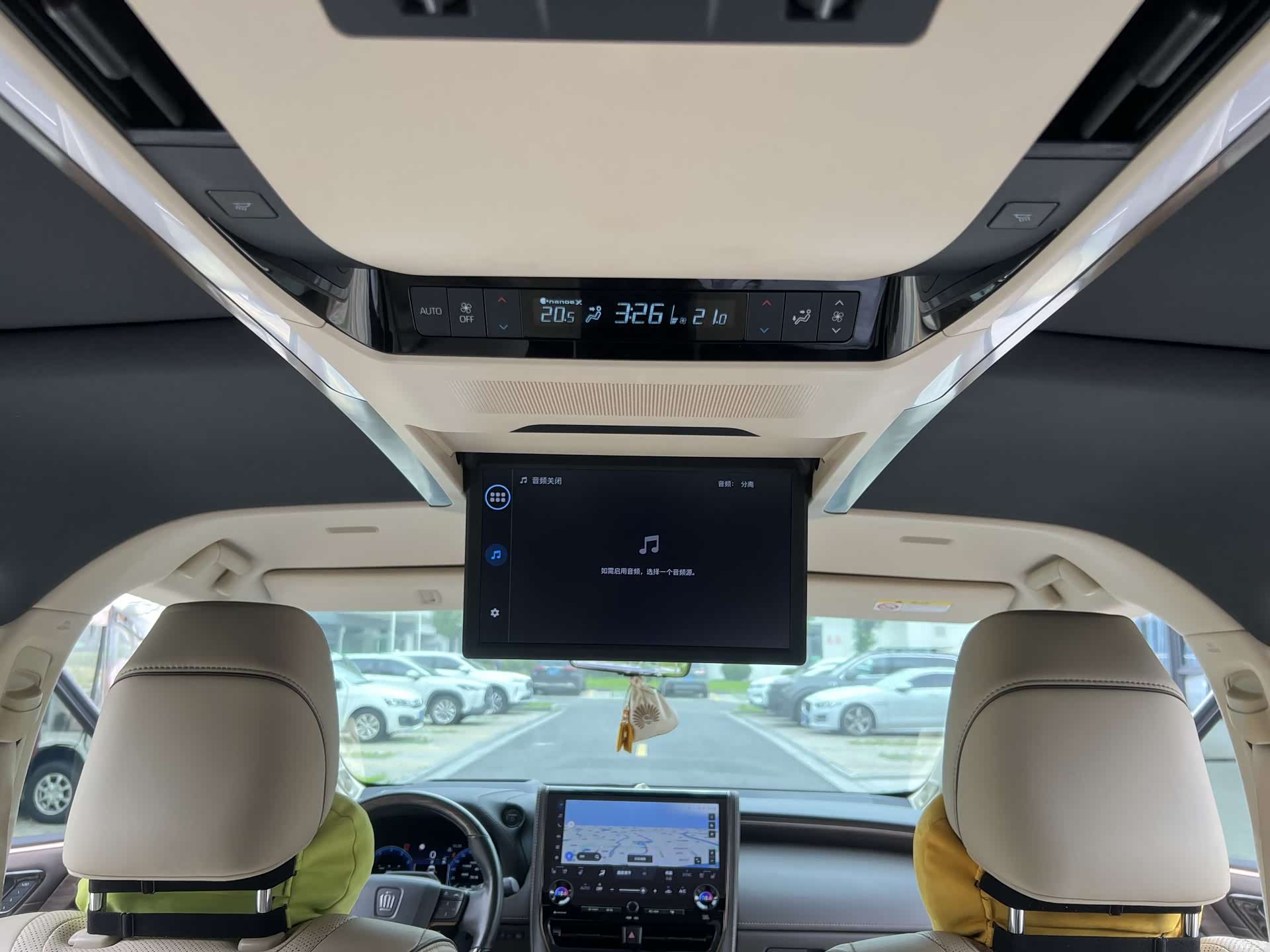 Toyota Vellfire, 2024 9