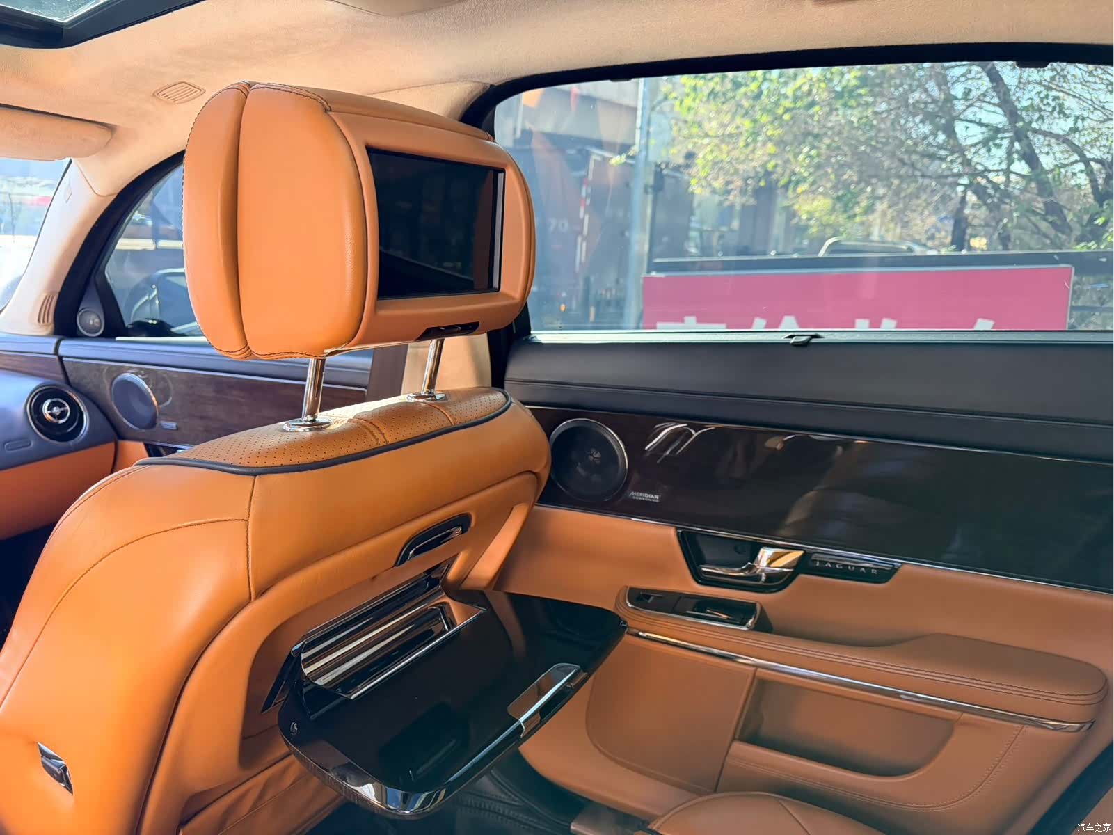 Jaguar XJ, 2013 10