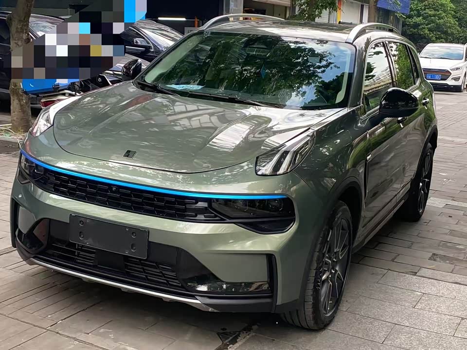 Lynk & Co 01