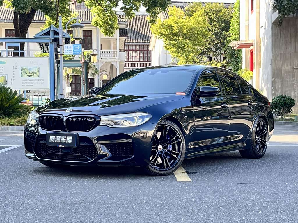 BMW M5