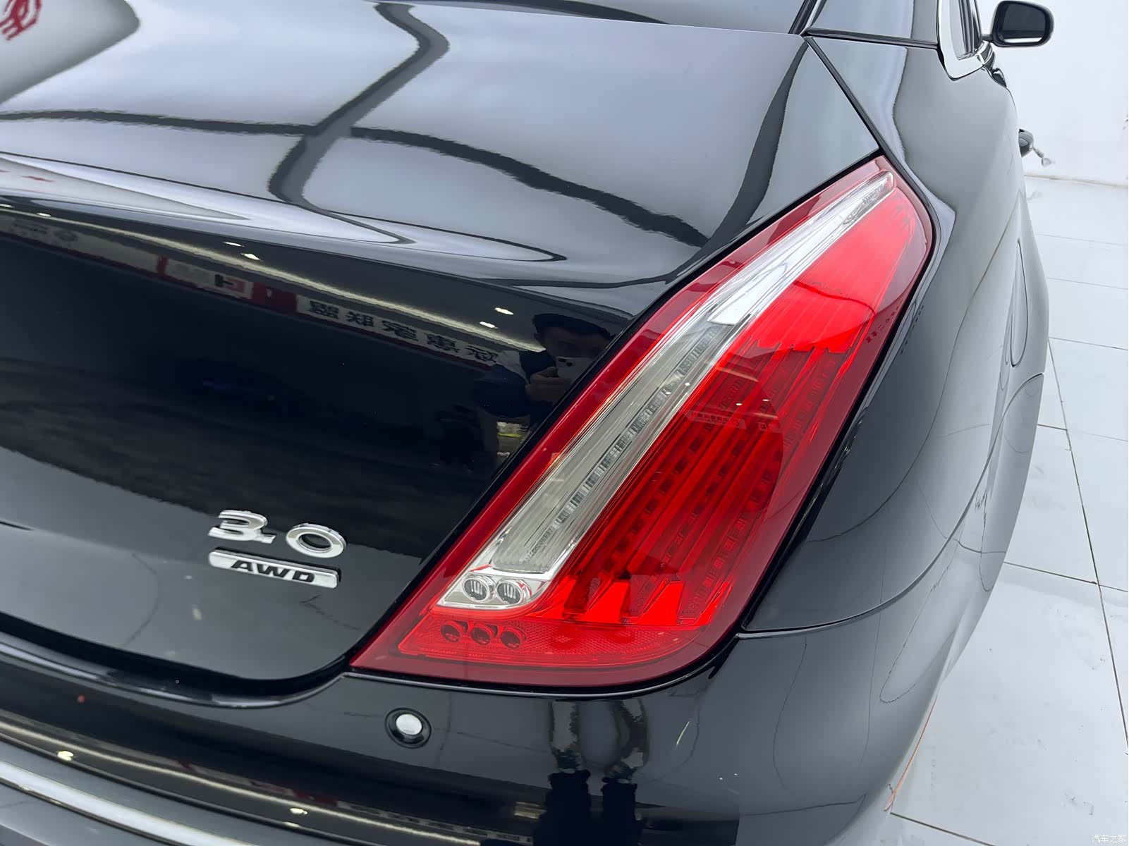 Jaguar XJ, 2015 24