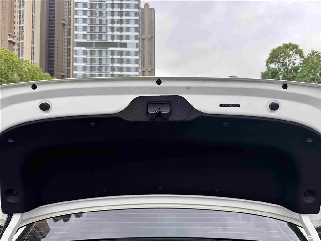 Hyundai Elantra, 2023 29
