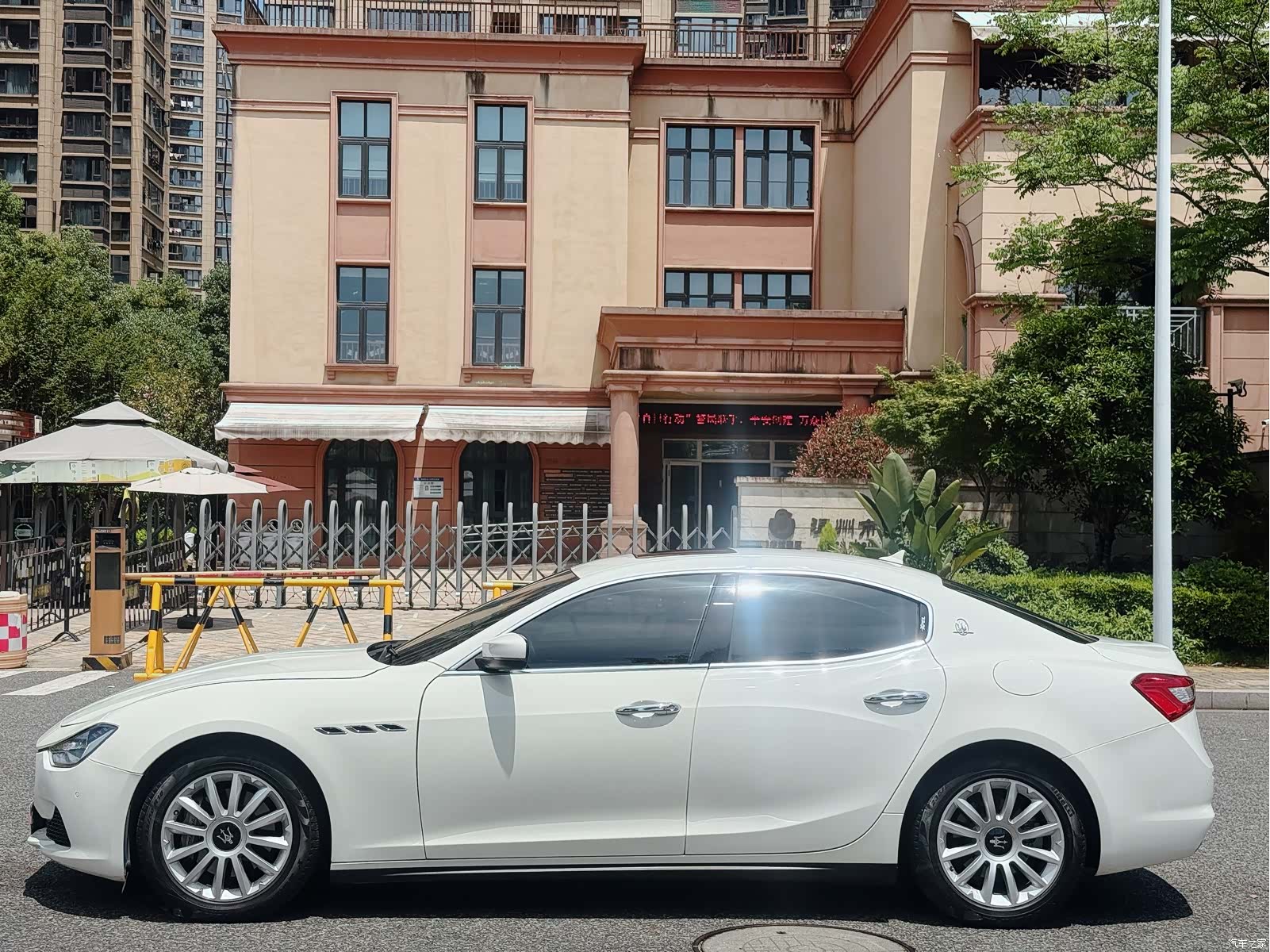 Maserati Ghibli, 2018 4