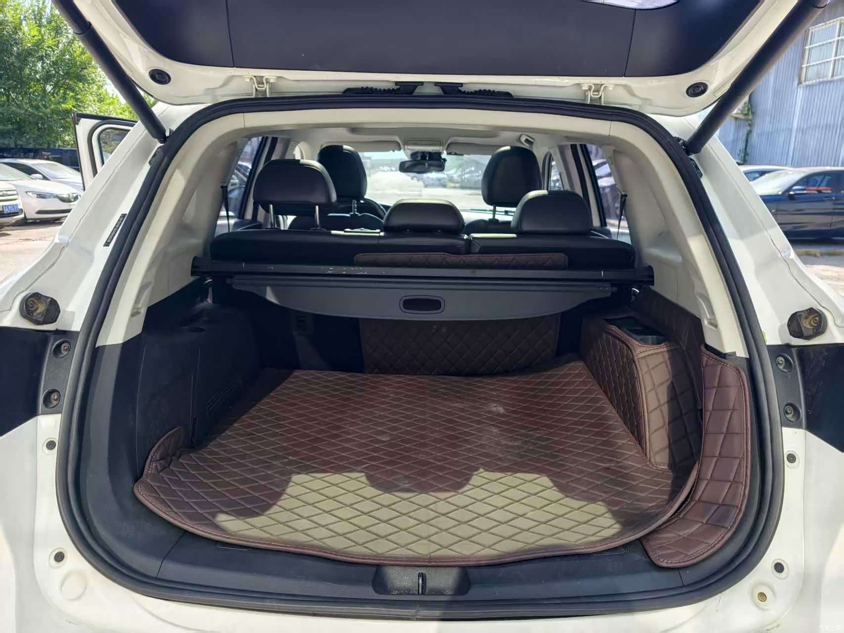 Borgward BX7, 2016 4