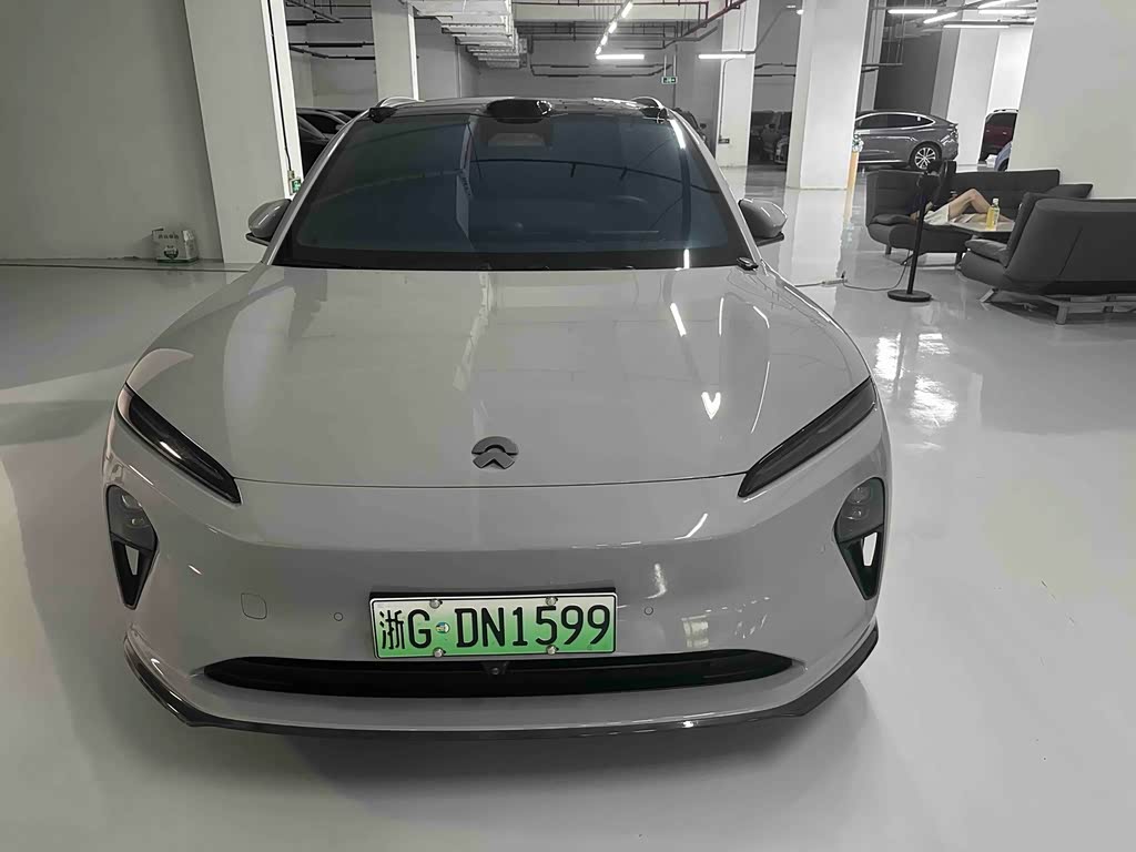 NIO ET5T