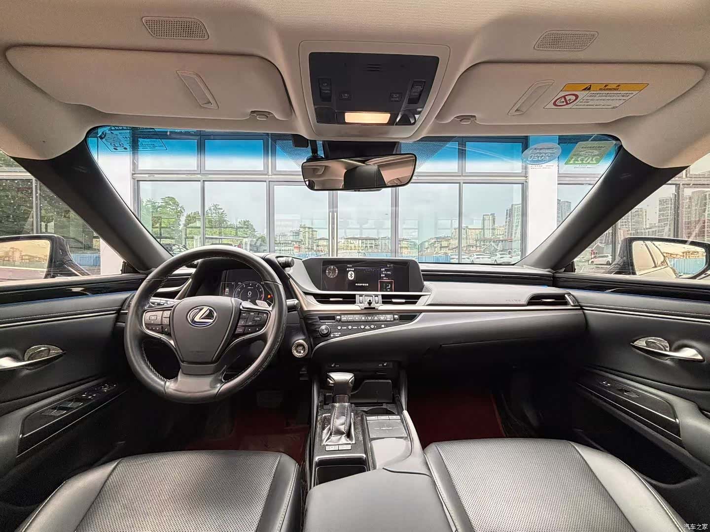 Lexus ES, 2019 6