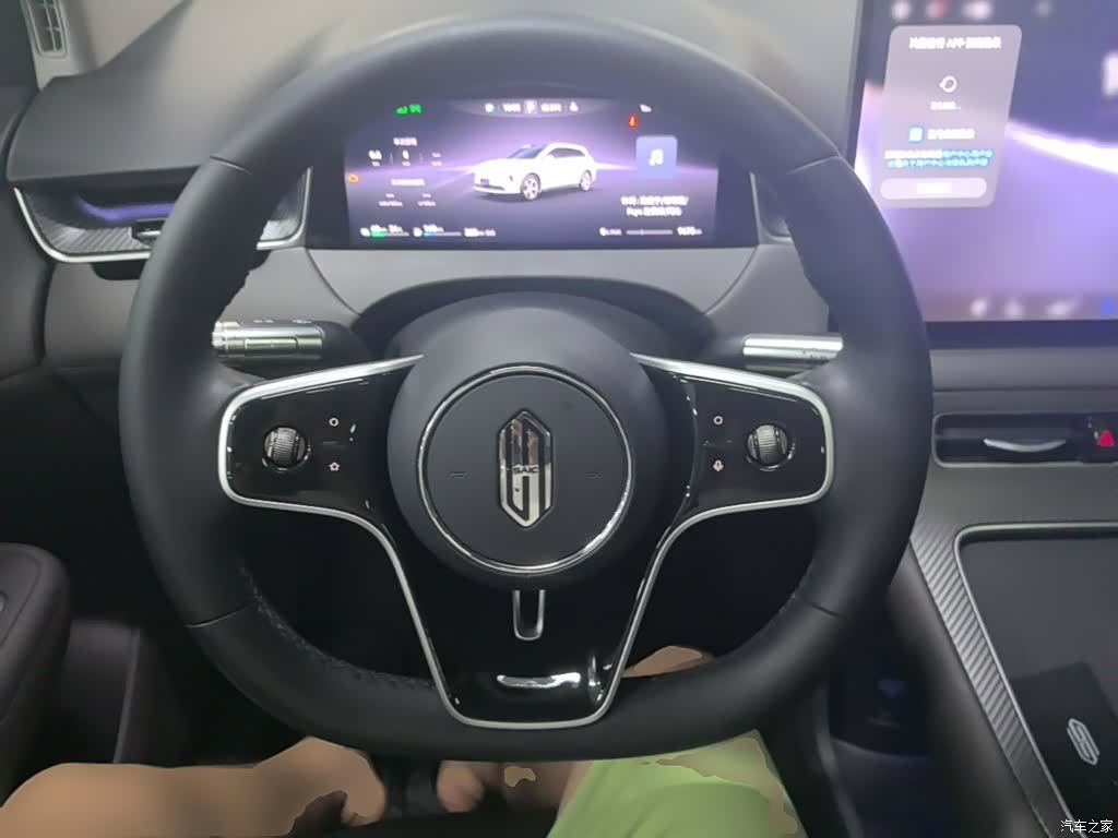 SAIC ShangJie H5, 2025 11