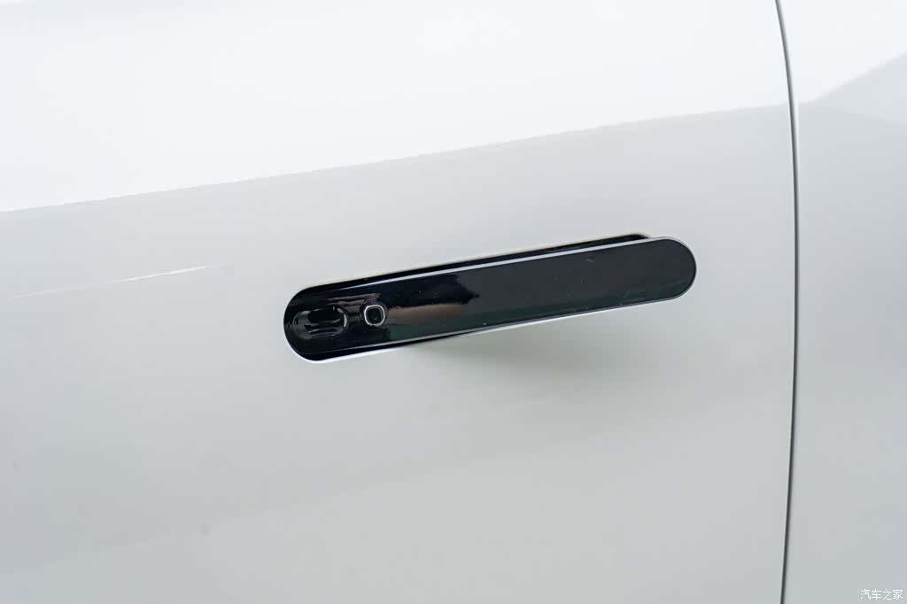 Leapmotor C10, 2024 14