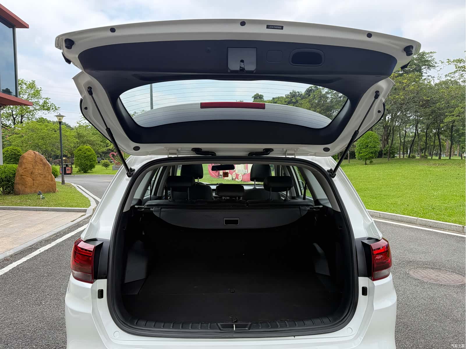 Kia KX7, 2018 30