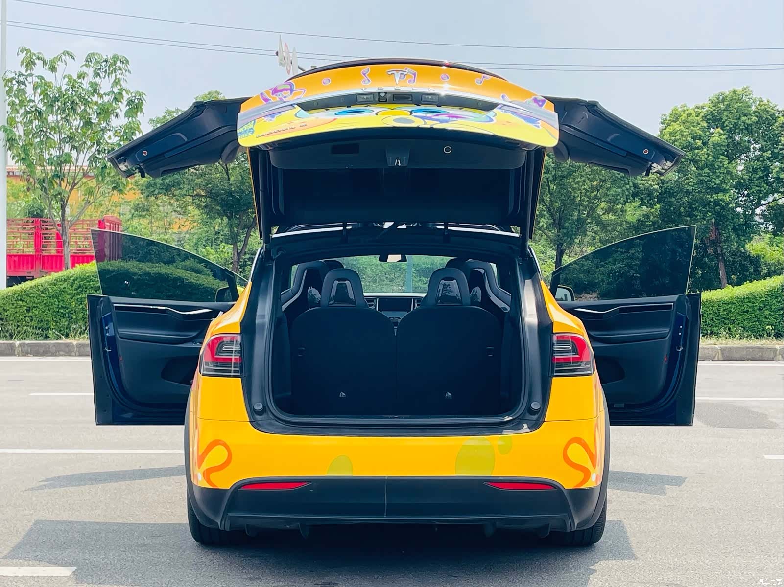 Tesla Model X, 2017 11