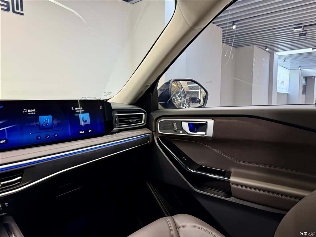 Ford Explorer, 2025 27