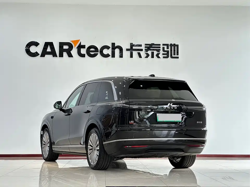 NIO L90