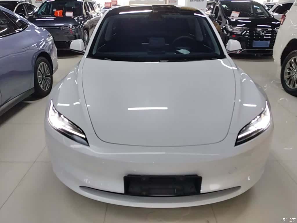 Tesla Model 3, 2024 3
