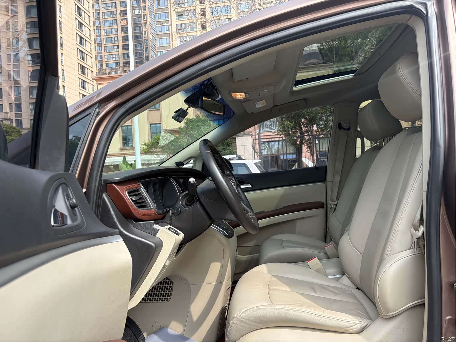 Buick GL8, 2019 6