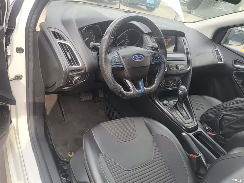 Ford Focus, 2017 10