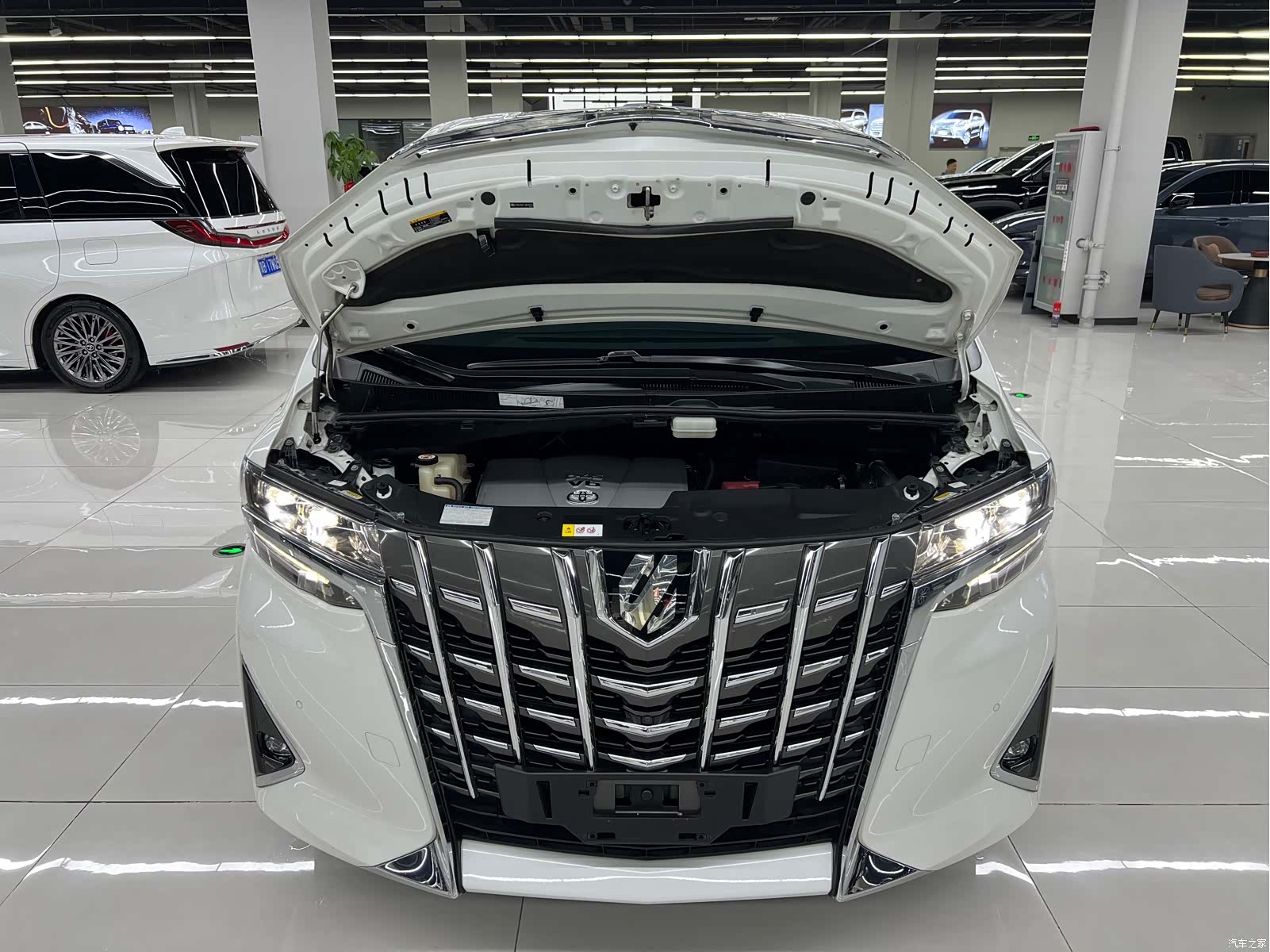 Toyota Alphard, 2018 26